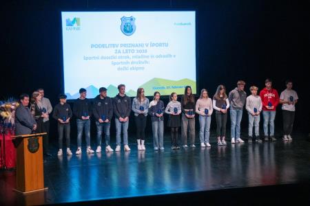 Naj športniki Kamnika za leto 2023 Lovro Planko in Maruša Mišmaš Zrimšek ter ekipa odbojkaric Calcit Volleya (22)